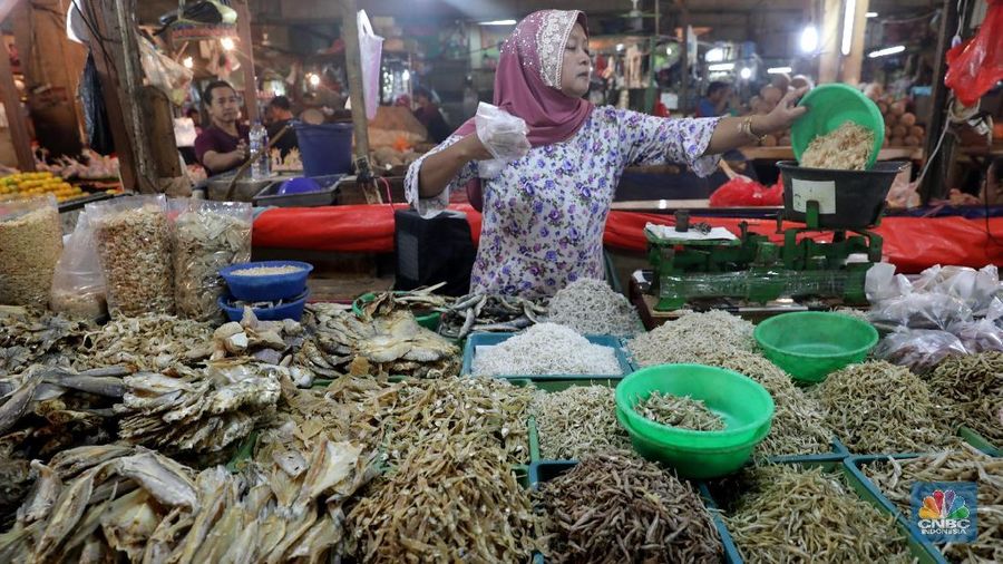 Badan Pusat Statistik (BPS) melaporkan pada Juli 2018 terjadi inflasi sebesar 0,28%.