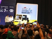 Keliling GIIAS, Jokowi Jajal Mobil Desa Buatan Grup Astra