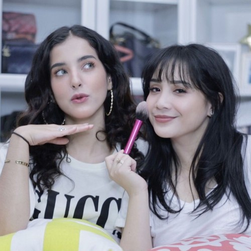 Cantiknya Nagita Slavina Makeup Ala Korea Bareng Tasya Farasya Cantiknya Nagita Slavina Makeup Ala Korea Bareng Tasya Farasya