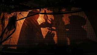 NYALANG: Terjerat Lekuk-lekuk Ilusi