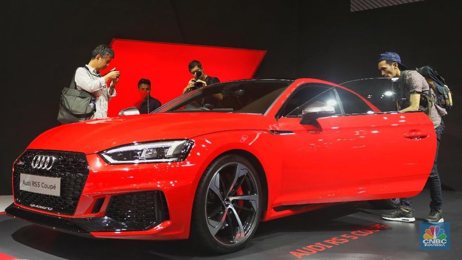 Berikut deretan mobil mewah harga selangit.