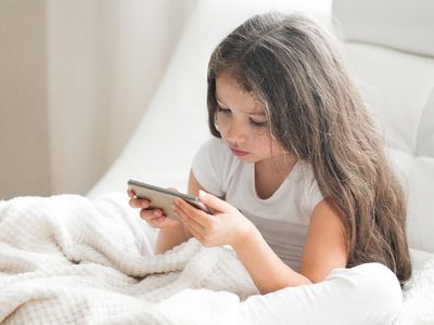 Raksasa Teknologi Menyerah, Tunduk Aturan Blokir Medsos Anak