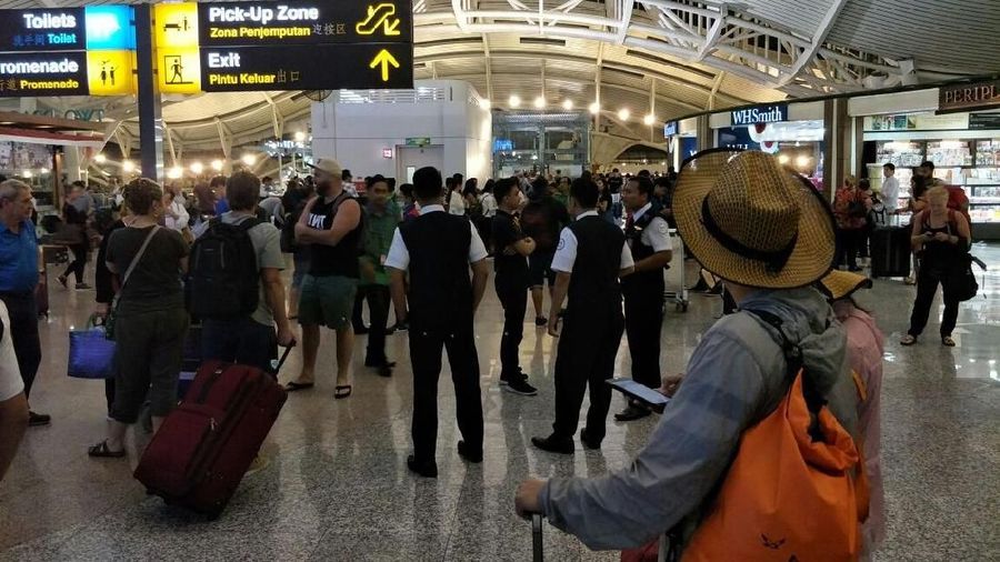 Gempat mengguncang Lombok sore tadi.
