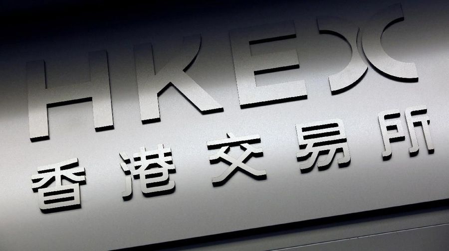 Jumlah perusahaan yang mengajukan pencatatan sahamnya di bursa Hong Kong telah melonjak hampir tiga kali lipat tahun ini.