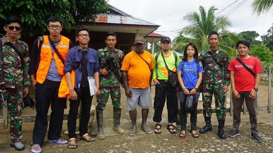 Inilah kisah para relawan yang berjuang terangi Papua