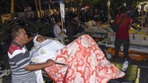 BNPB mencatat hingga pukul 02.30 WITA, Senin (6/8), korban meninggal akibat gempa mencapai 82 orang. ANTARA FOTO/Ahmad Subaidi/wpa/pras/18