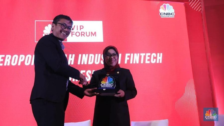 Otoritas Jasa Keuangan (OJK) siap meluncurkan aturan yang menjadi payung hukum perusahaan jasa keuangan (fintech)