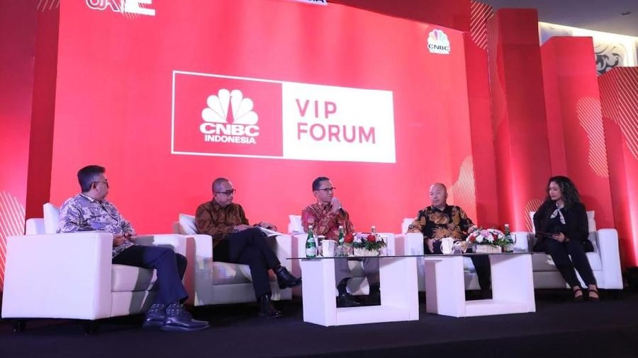 Bank Indonesia (BI) mengaku kondisi ekonomi global membuat nilai tukar terombang-ambing.