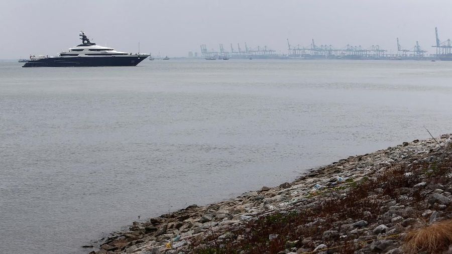 Menteri Perhubungan (Menhub) Budi Karya Sumadi mengatakan minat masyarakat untuk mudik menggunakan kapal laut naik 6%-7%