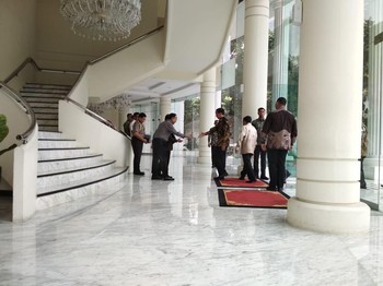Ramai Soal Cawapres, Jokowi Tiba-tiba Sambangi Kantor JK