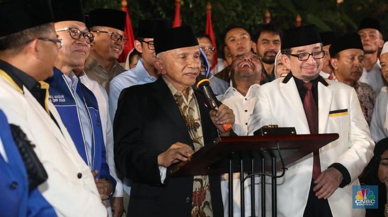 Prabowo menggandeng Sandiaga Uno sebagai Calon Wakil Presiden (Cawapres).