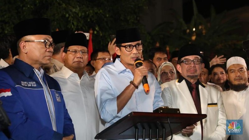Prabowo menggandeng Sandiaga Uno sebagai Calon Wakil Presiden (Cawapres).