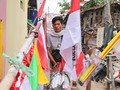Husain, Berjualan Bendera Demi Meriahkan 17-an