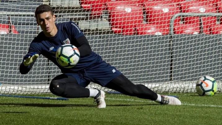 Dihargai Triliunan Rupiah, Kiper Kini Jadi Primadona Baru