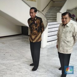 Usai Jokowi Umumkan Kepastian Pendaftaran Capres, JK Bungkam