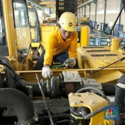 United Tractors Punya Direksi Baru, Ini Sosoknya