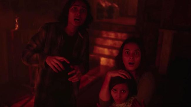 Pembangkitan Iblis di Trailer Sebelum Iblis Menjemput Ayat 2