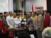 Media Asing Soroti Hubungan Ma'ruf & Sahabat Jokowi, Ahok