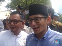 Meski Diburu Asing, Saham Perusahaan Sandiaga Uno Anjlok 10%