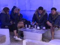 VIDEO: Berlindung di Igloo dari Panasnya Kota Hanoi
