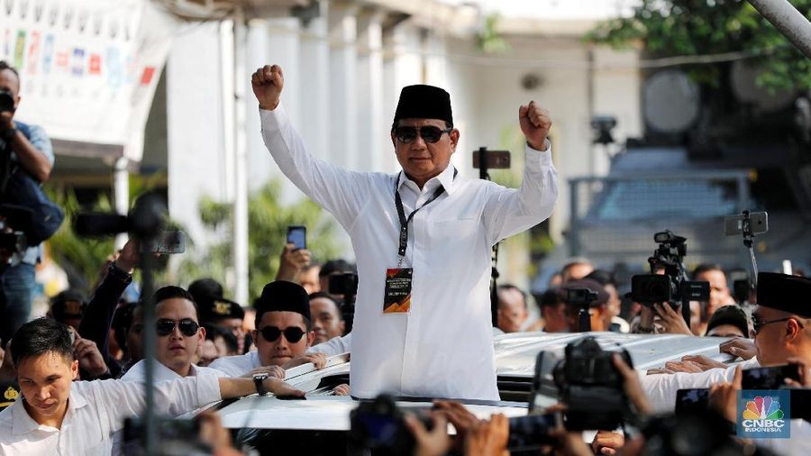 Kritikan demi kritikan selalu dilontarkan kepada pemerintahan Jokowi yang dinilai gagal mengendalikan harga bahan pokok.
