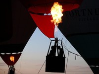 Ratusan Balon Udara Meriahkan Festival Terbesar di Eropa