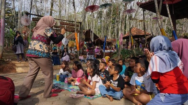 Pasar Karetan Semarang Diuji Coba Jadi <i>Nomadic Market</i>