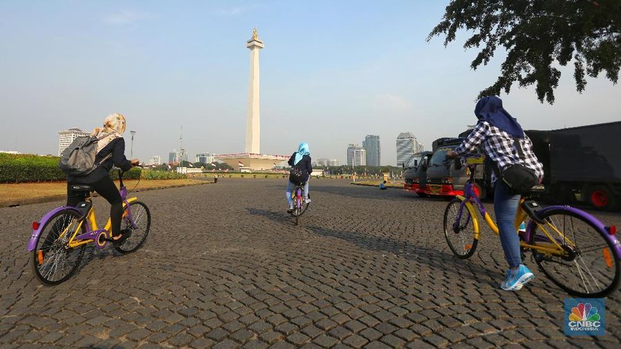 Untuk menikmati fasilitas ini pengunjung harus mengunduh aplikasi dari ponsel pintar.