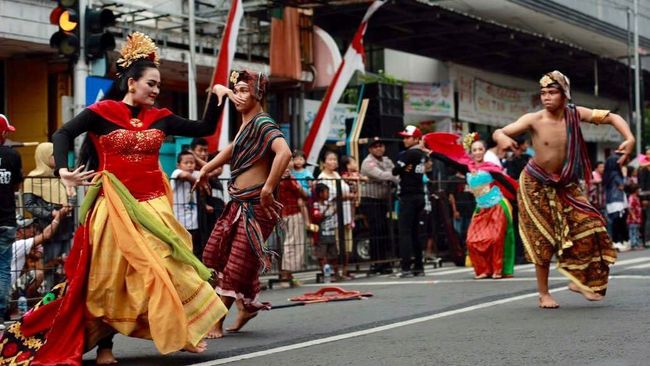 Jember Fashion Carnival Kembali Pikat Wisatawan