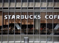 Babak Belur Kena Boikot, Starbucks dan H&M Hengkang dari Sini