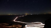 Dinamakan Perseid karena karena titik radian hujan meteor ini seolah-olah berasal dari arah rasi bintang Perseus. (REUTERS/Amir Cohen)