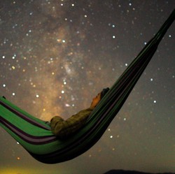 Jangan Lewatkan! Hari Ini Akan Ada Hujan Meteor Terakhir di 2024