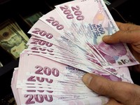 Lira Turki Anjlok, Bank Sentral Pangkas GWM demi Likuiditas