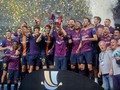 Barcelona Luncurkan Kostum Merah Muda
