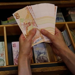 Jelang Pemilu, Lira Turki Anjlok 5%