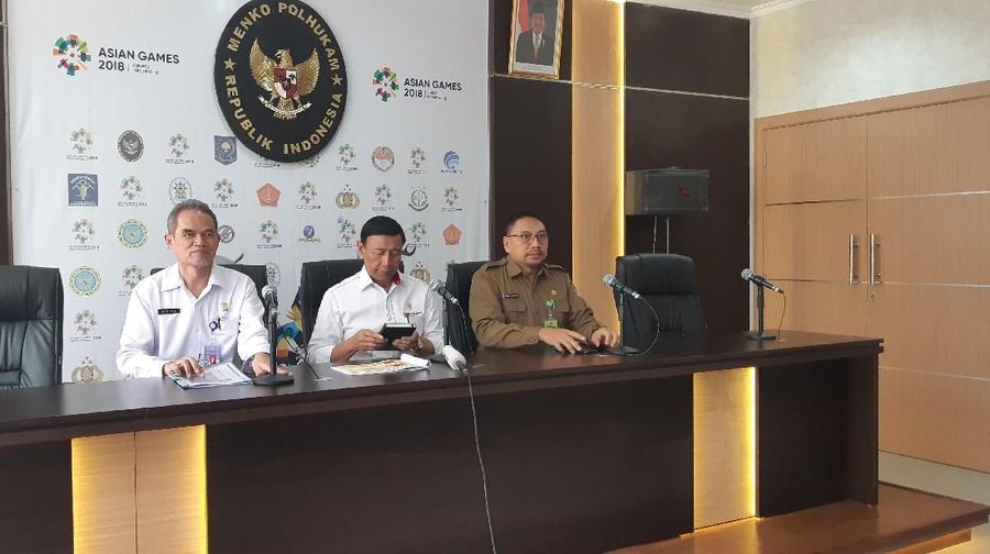 Pemerintah memastikan pasokan BBM untuk Palu-Donggala tetap terdistrubusi, lewat berbagai akses.
