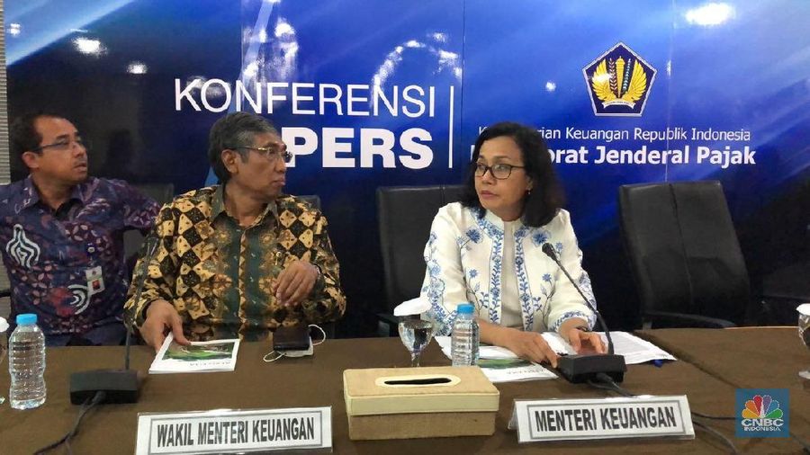 Realisasi APBN 2018 jauh dari target yang ditetapkan di awal tahun. Asumsi makro makin tak realistis.