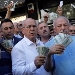 Investor Lepas Dolar, Euro & Pound Kembali Semringah