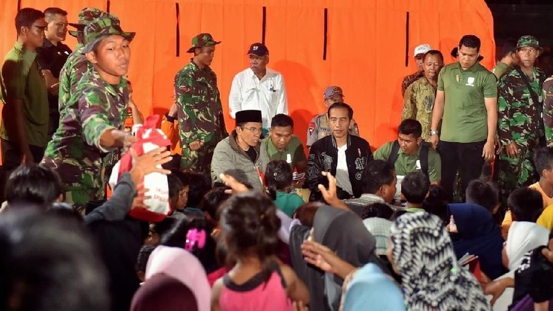 Lombok Utara merupakan daerah yang paling terdampak bencana oleh karena dekat dengan pusat gempa.