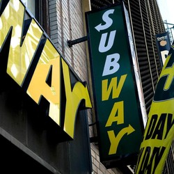 Mau Dijual Rp146 T, Subway Tawarkan Paket Utang buat Peminat