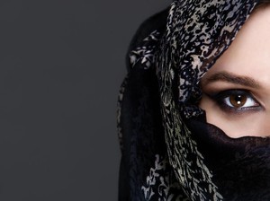 Ada Hijab Seharga Rumah atau Mobil, Ini Penampakannya!