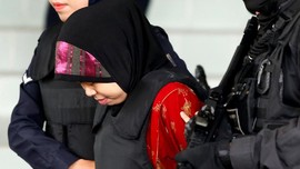 Hakim Putuskan Sidang Berlanjut, Siti Aisyah Pun Menangis