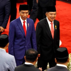 Jokowi Pamer Kemiskinan Satu Digit dan Penurunan Ketimpangan