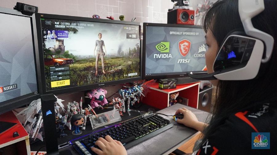 Gamer tidak bisa dipandang sebelah mata. Kini menjadi gamer profesional dapat menjadi pilihan kamu sebagai salah satu pekerjaan yang menjanjikan. Gaji bulanan yang menggiurkanpun bisa menjadi pertimbangan kamu. (վ/Fitriyah Said)