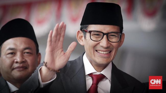 Sandi soal Aksi Bermotor Jokowi Milenial Suka yang Autentik