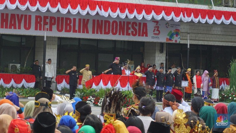 Basuki berharap Kementerian PUPR bisa melakukan pembangunan infrastruktur di seluruh Indonesia