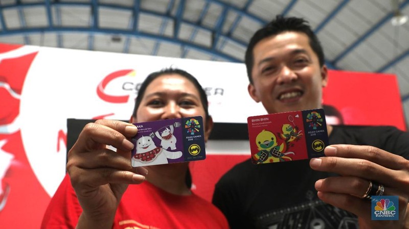 KMT edisi khusus Asian Games itu bergambar tiga maskot Asian Games, yakni Bhin Bhin, Atung, dan Kaka.