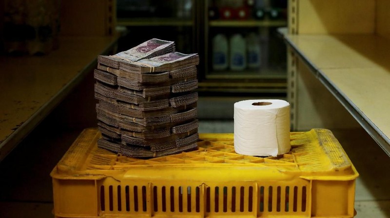 Semakin parahnya krisis ekonomi di Venezuela mengakibatkan barang kebutuhan pokok dihargai hingga jutaan Bolivar.