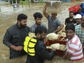 Dikepung Banjir Kerala, Warga Tak Mau Tinggalkan 25 Anjingnya