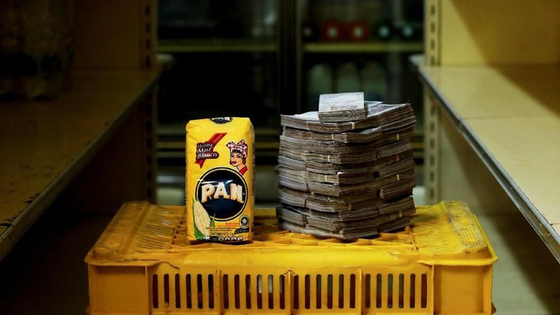 Semakin parahnya krisis ekonomi di Venezuela mengakibatkan barang kebutuhan pokok dihargai hingga jutaan Bolivar.